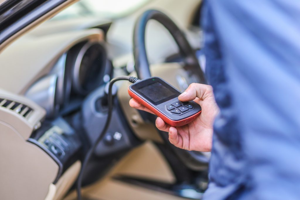 How To Use Car Diagnostic Tool In 4 Simple Steps 